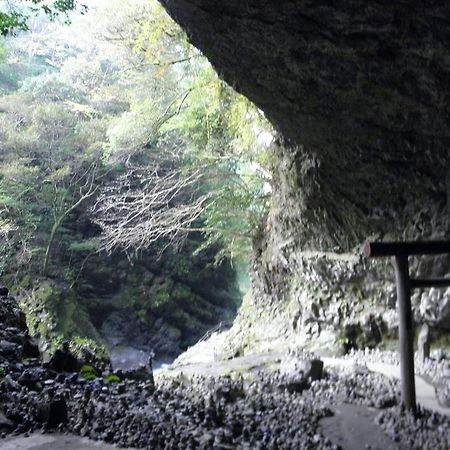 Minshuku Tenhou Hotel Takachiho Buitenkant foto